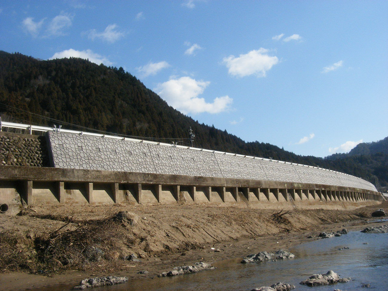 水口建設、棚村
