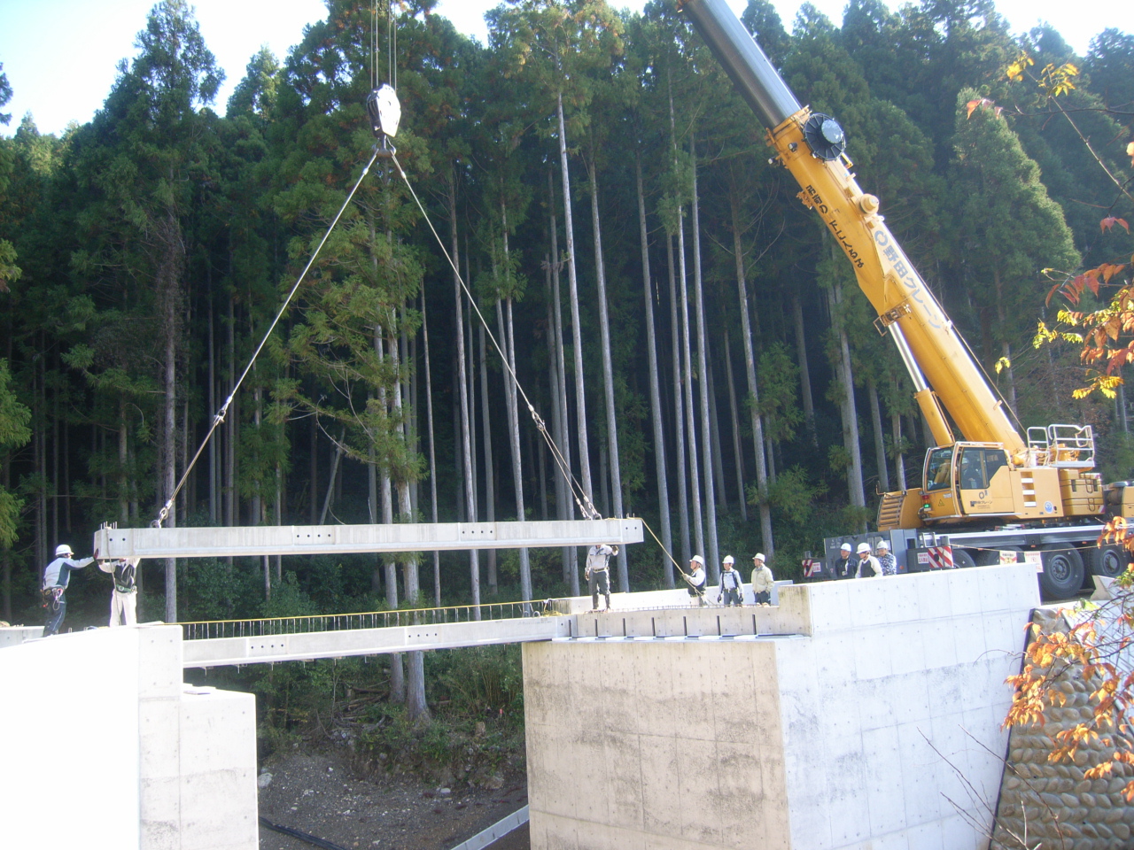 水口建設、滝橋梁
