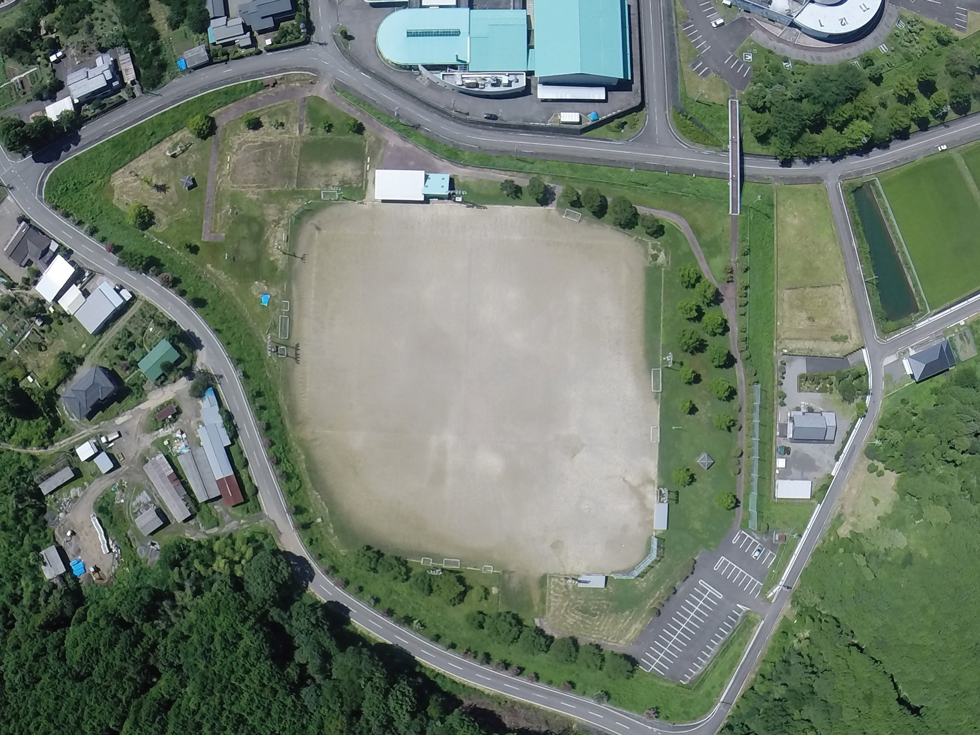 水口建設、造園工事、まん真ん中